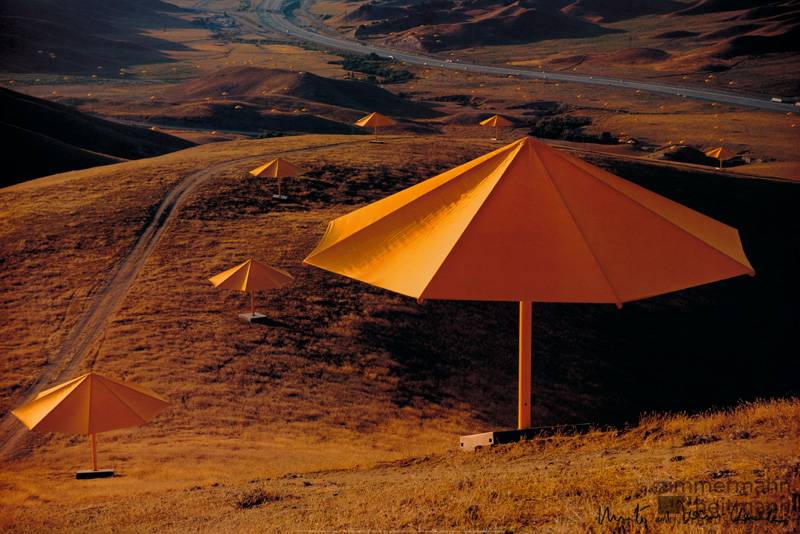 Christo "Umbrellas Yellow (1984-1991) "