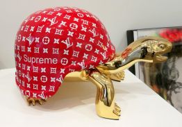 Diederik van Appel "Peace Turtle Golden (Fashion Desire)"