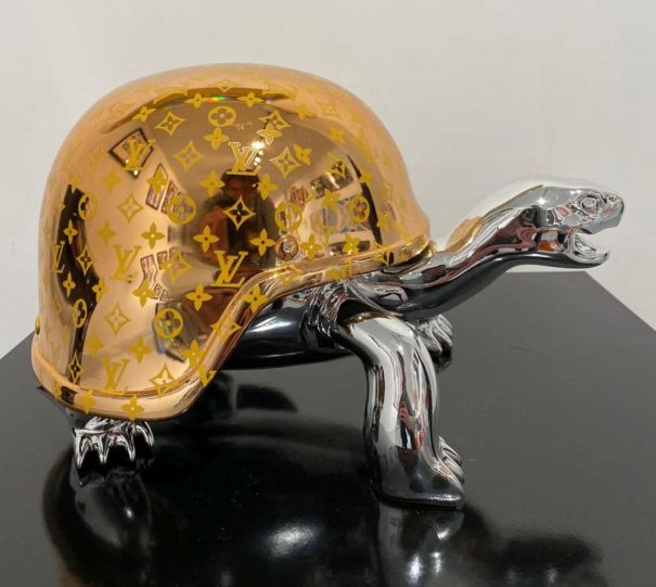 Diederik van Appel "Peace Turtle LV golden silver"