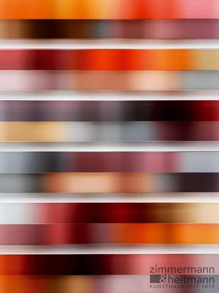 Andreas LuthererAndreas Lutherer ist ein erfolgreicher deutscher Maler und Fotograf, der es geschafft hat, sich als Autodidakt mit seinen Arbeiten zu etablieren und sich mit vielen Einzelausstellungen im In- und Ausland einen festen Platz in der Kunstszene zu sichern.&nbsp;Der Beginn: FotoarbeitenAndreas Lutherer wurde 1962 in Mönchengladbach geboren und wuchs in Nettetal nahe der niederländischen Grenze auf. 1980 begann Andreas Lutherer eine Ausbildung im elterlichen Betrieb und kam schnell mit dem Kunsthandel in Berührung. Bereits 1982 arbeitete er freiberuflich für einen französischen Verleger als Kunsthändler. Im Jahr 1989 eröffnete Lutherer die Galerie A+L Fine Art in Mönchengladbach. Mit Beginn der 90er&hellip;