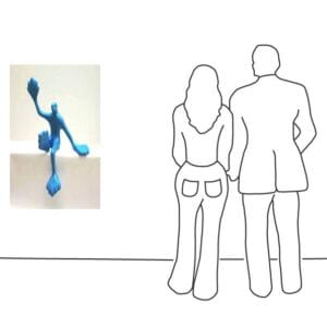 Flossi Gross VI sitzend, rechts Hallo, Mittelblau – Bild 3